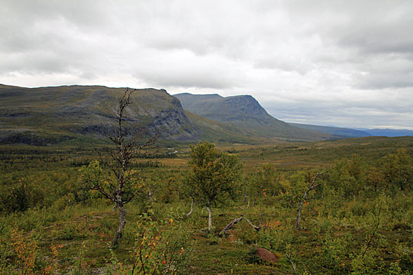 Abstieg zur Njunjesstugan 