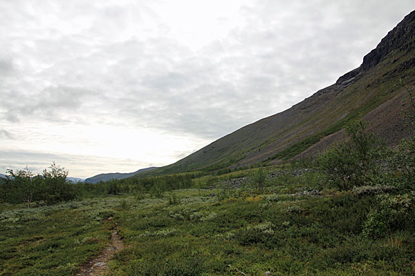 An der Steilwand des Blåfjellet
