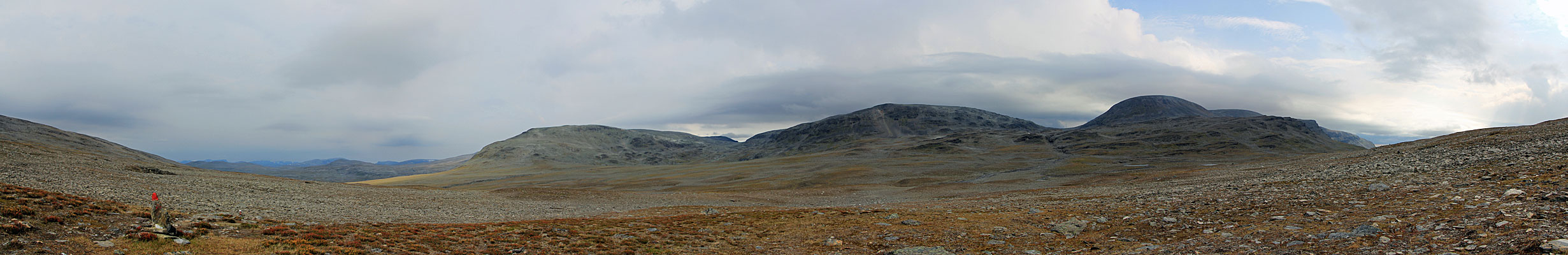 Abstieg ins Gaskkasvággi