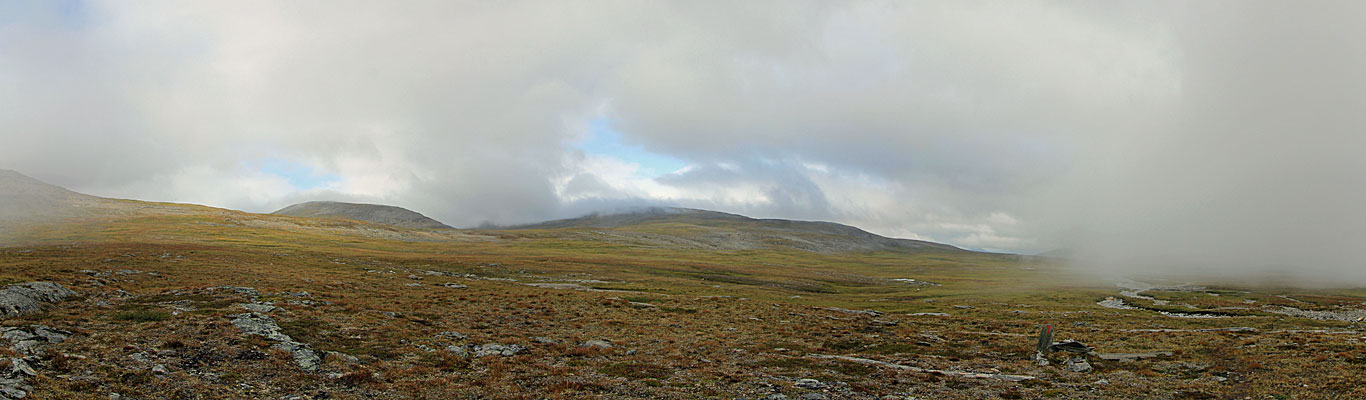 Berge westlich des Salvvasvággi
