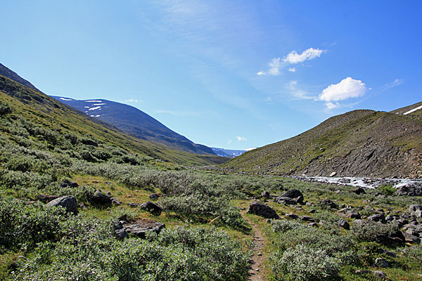 Am Vierrojohka entlang