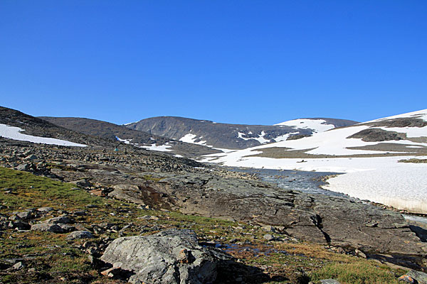 Aufstieg am Fluss vom Moarhmmáglaciären