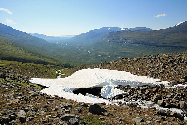 Fluß vom Vássaloamijávri