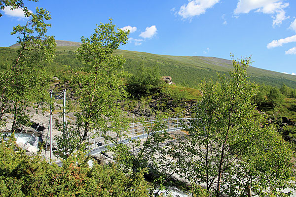 Hängebrücke über den Vássajohka
