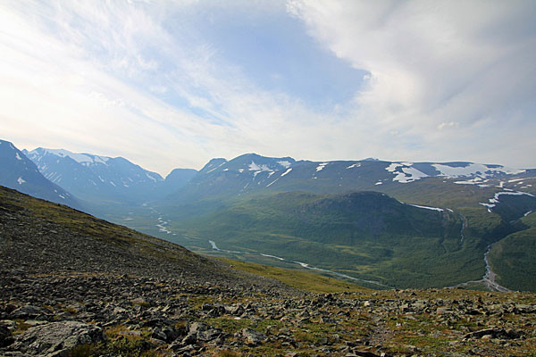 Aufstieg auf den Njunni