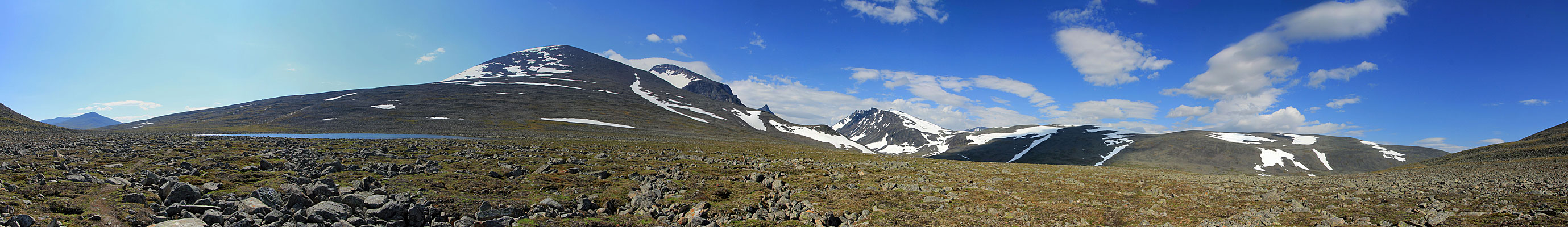 See am Várdu hoch über dem Gaskkasvággi