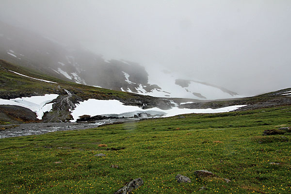 Abstieg im Geargevággi