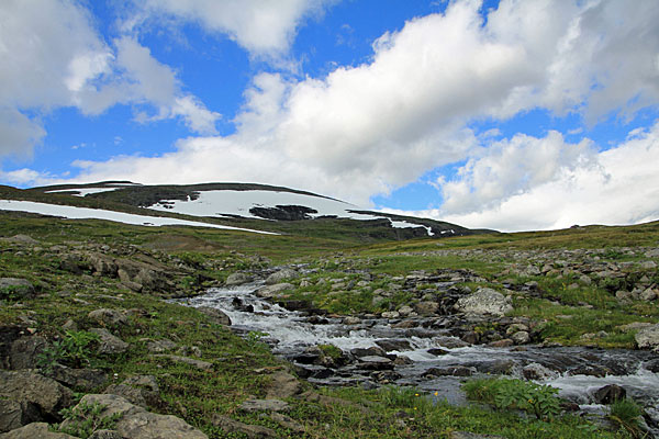 Fluss vom Čoalmmičohkka