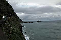 Blick die Küste entlang nach Porto Moniz