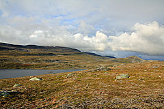 Vistekjávrre mit Tsäkkok-Bergkette