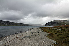 Kiesstrand am Vájmok