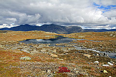 See mit Tarrekaise-Massiv