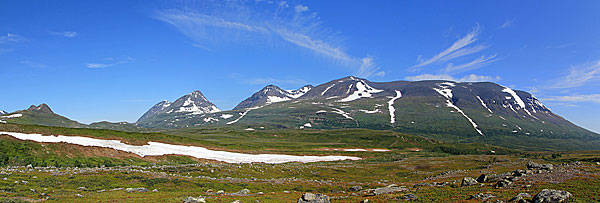 Blick zu den Bergen nördlich des östlichen Alisvággi