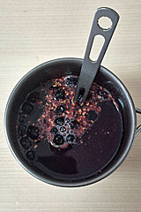 Blaubeersuppe mit Himbeer